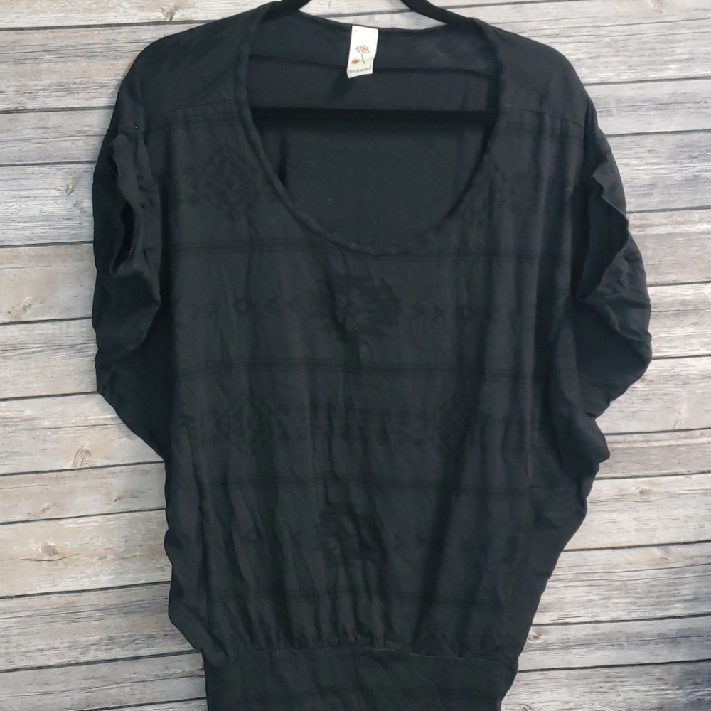 Freeloader Maternity shirt Size Medium